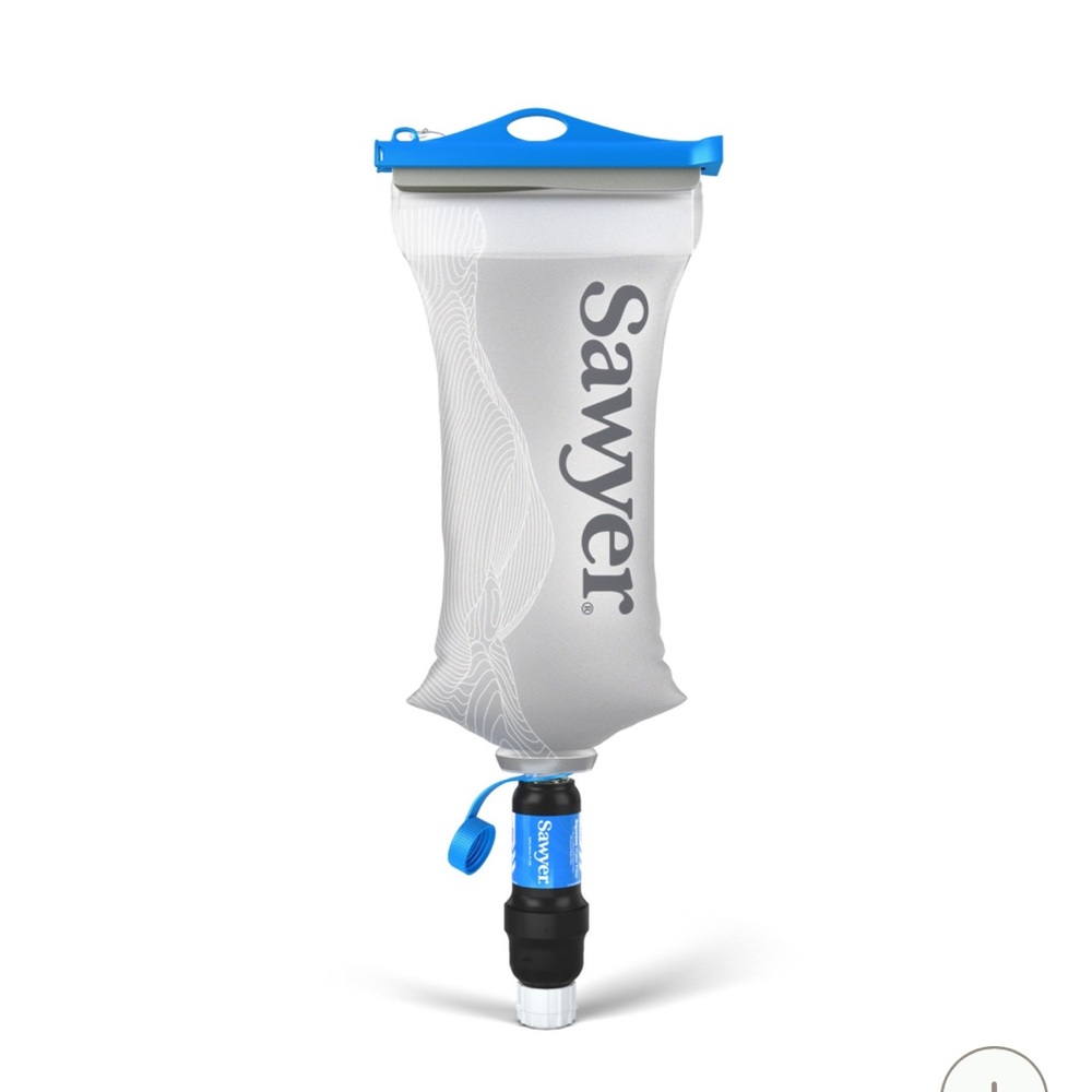 Sawyer Squeeze Water Filtration System with Cnoc Premium 2-Liter Bladder